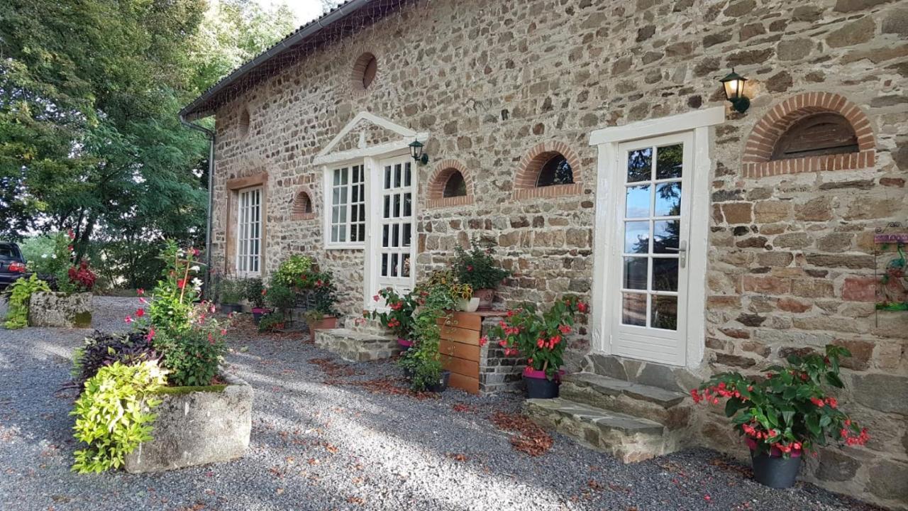 Gites Du Castellare Le Chalard Εξωτερικό φωτογραφία